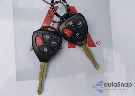 2013 Toyota Corolla S z USA, uszkodzony, nr VIN 5YFBU4EEXDP224221